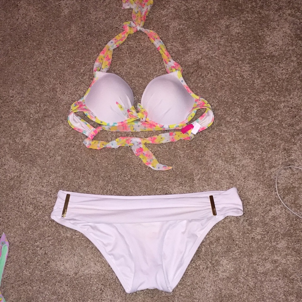 Victoria Secret 2-piece Push-Up Bikini Set, Large!